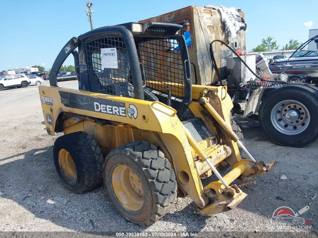 T00320A100244 2005  SKID STEER photo no. 2