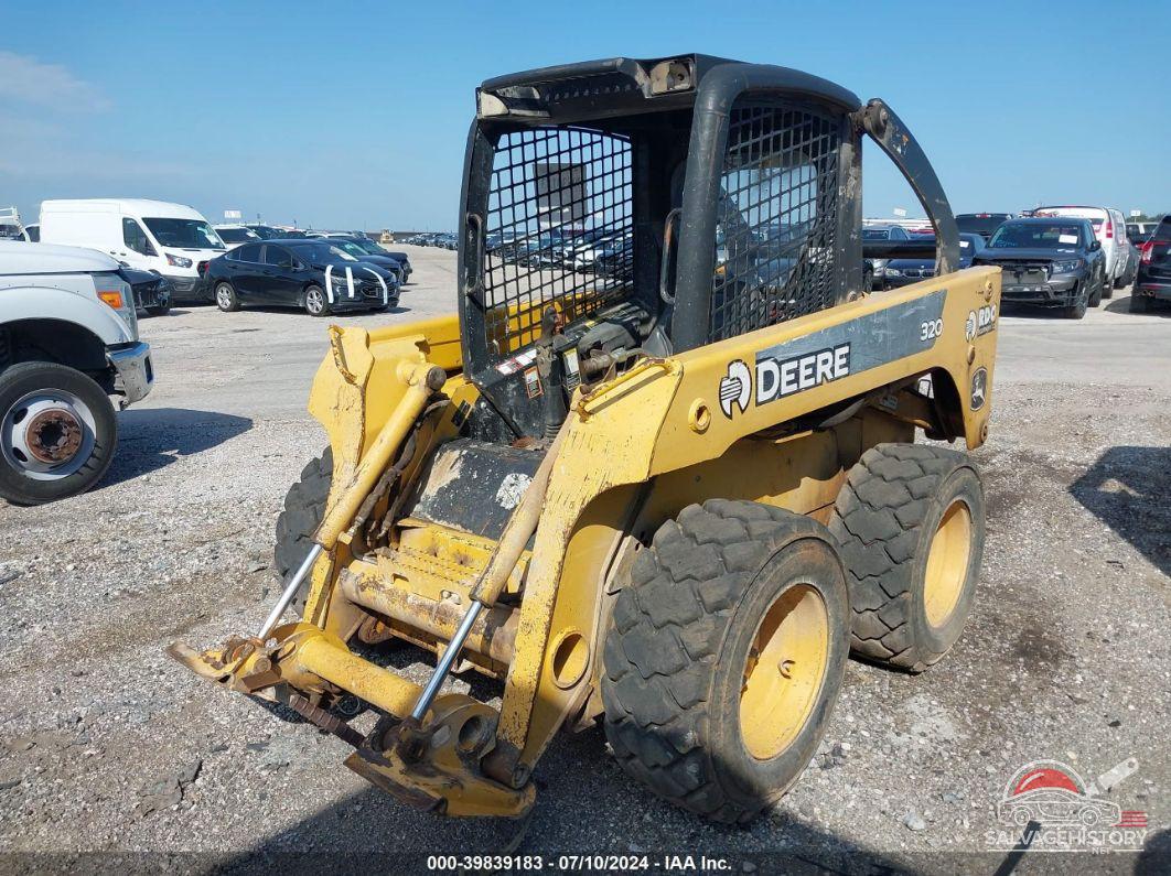 T00320A100244 2005 SKID STEER photo no. 2