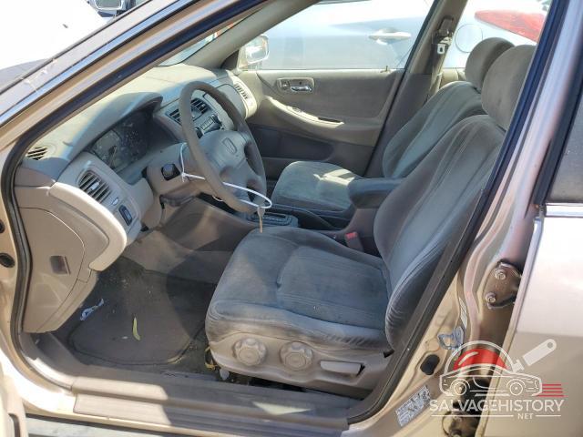 3HGCG6650YG702584 2000 HONDA ACCORD photo no. 7