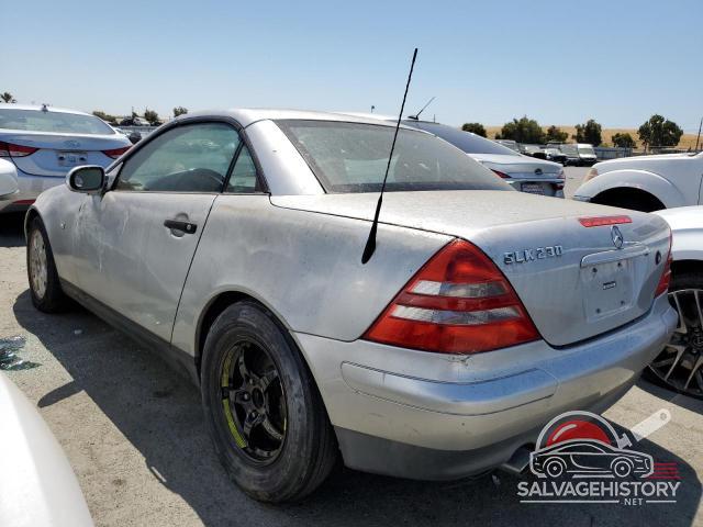 WDBKK47F3XF128372 1999 MERCEDES-BENZ SLK-CLASS photo no. 2