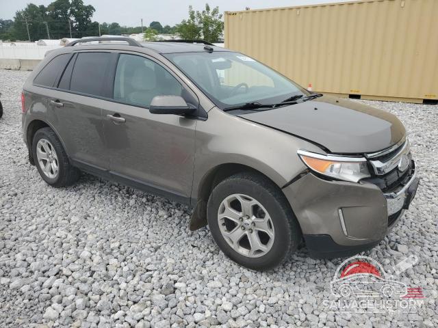 2FMDK3JC7DBE17069 2013 FORD EDGE photo no. 4
