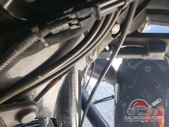 1HD1KTC11JB679575 2018 HARLEY-DAVIDSON FL photo no. 9