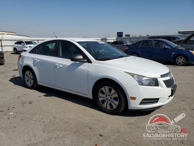1G1PA5SGXE7236441 2014 CHEVROLET CRUZE photo no. 4