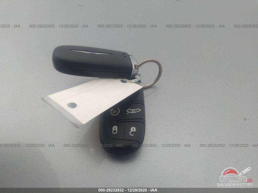 2C3CCAEG3JH145843 2018 CHRYSLER 300 photo no. 11