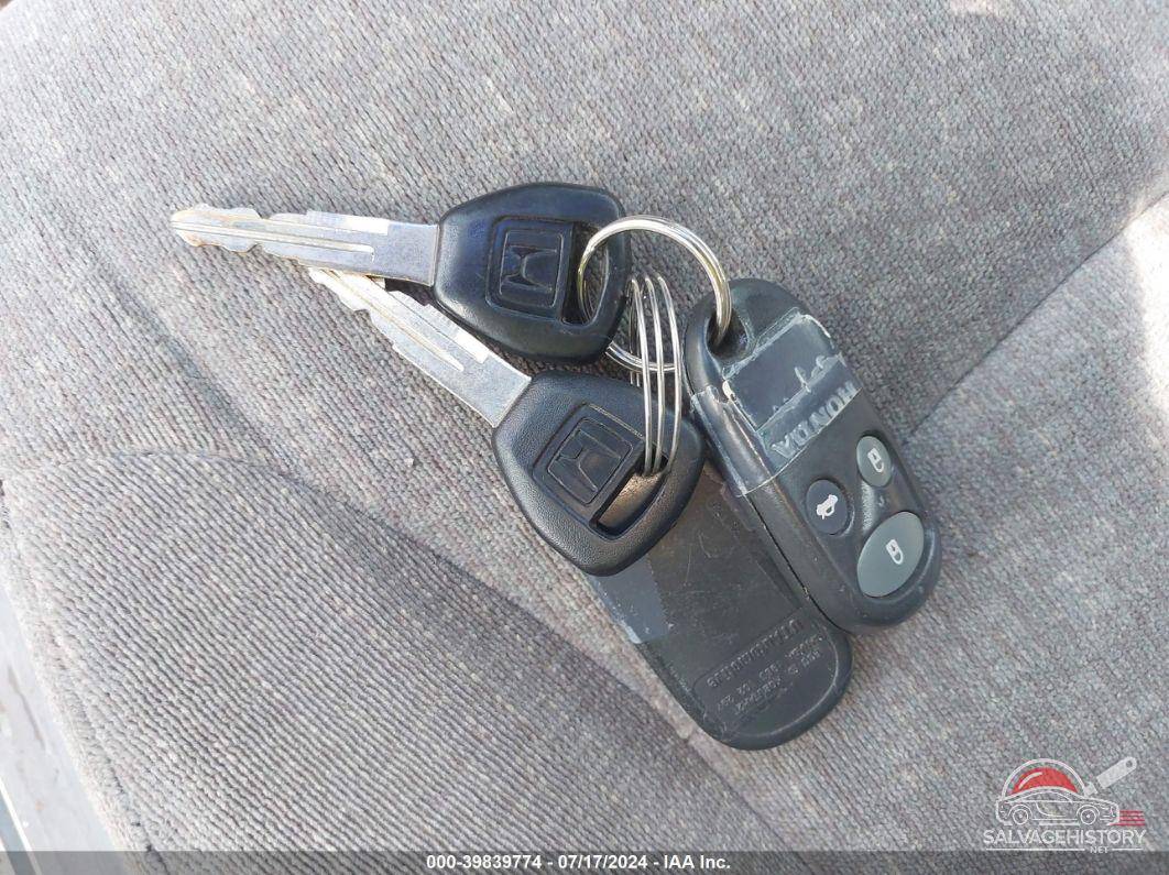 1HGCG66862A160312 2002 HONDA ACCORD photo no. 11