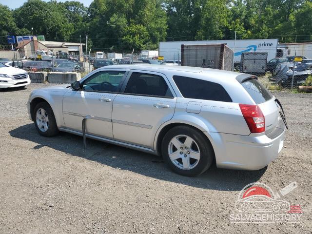 2D4FV48VX5H166048 2005 DODGE MAGNUM photo no. 2