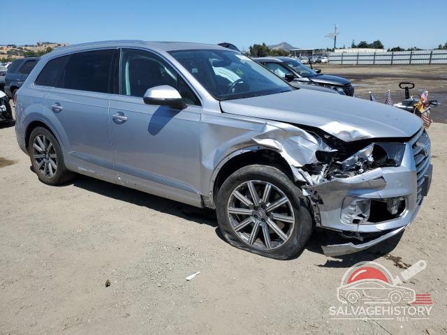 WA1LAAF71HD052160 2017 AUDI Q7 photo no. 4
