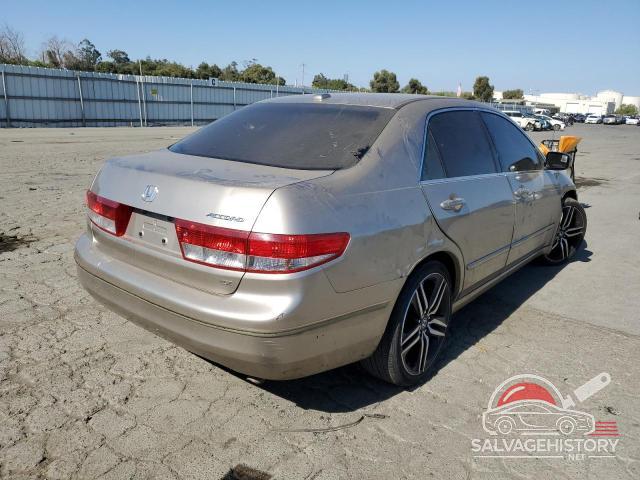 JHMCM56774C010451 2004 HONDA ACCORD photo no. 3