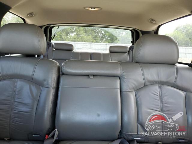 1GNEC13Z12J168702 2002 CHEVROLET TAHOE photo no. 10