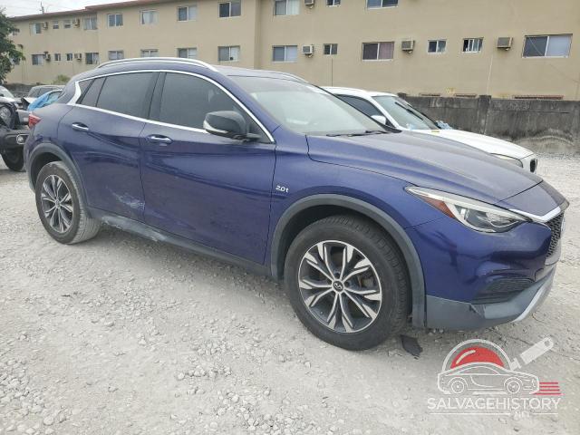 SJKCH5CR9HA035085 2017 INFINITI QX30 photo no. 4
