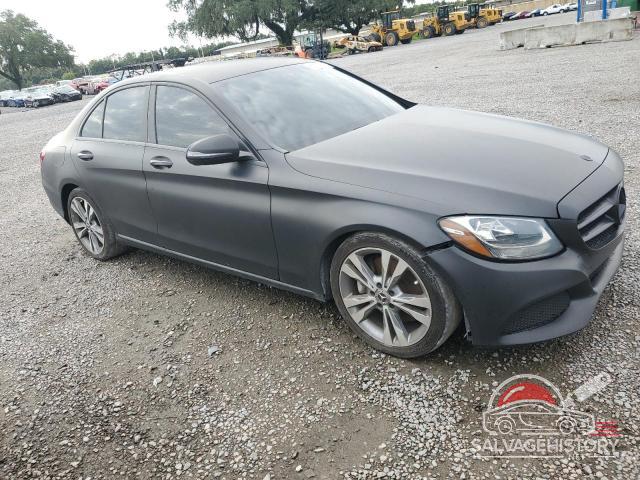55SWF4JB0HU215521 2017 MERCEDES-BENZ C-CLASS photo no. 4