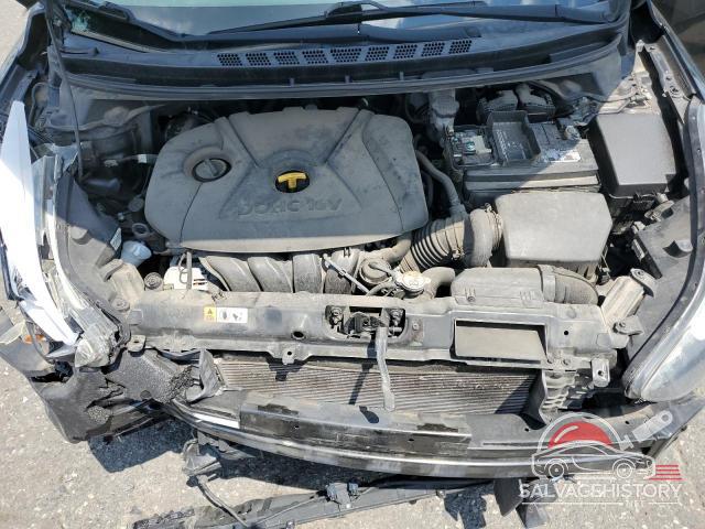 5NPDH4AE9FH571669 2015 HYUNDAI ELANTRA photo no. 11