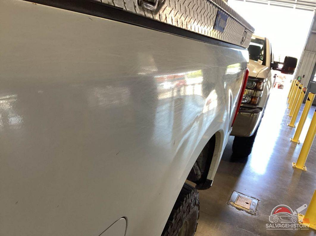 1FT7X2B6XHEF20387 2017 FORD F-250 photo no. 9