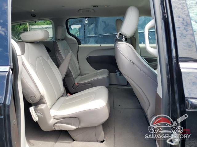 2C4RC1BG2JR148804 2018 CHRYSLER PACIFICA photo no. 11