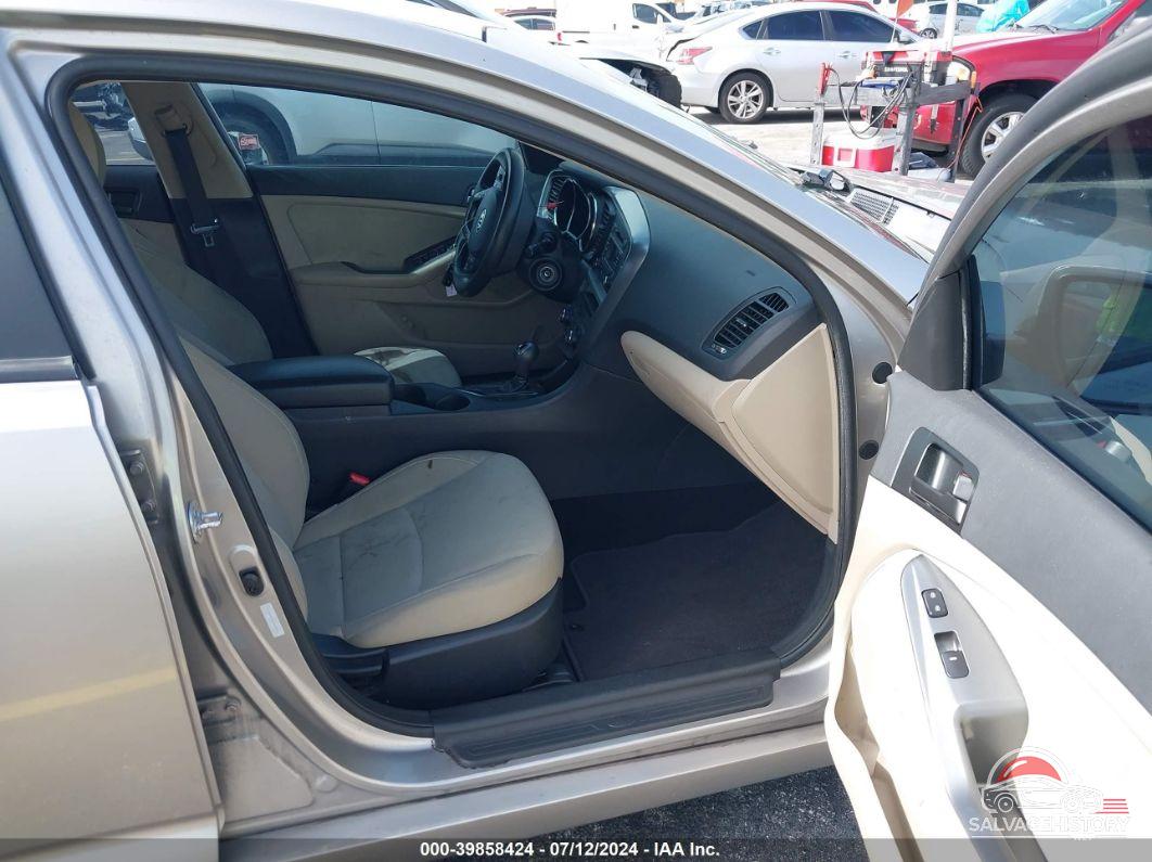 5XXGM4A78CG038181 2012 KIA OPTIMA photo no. 5