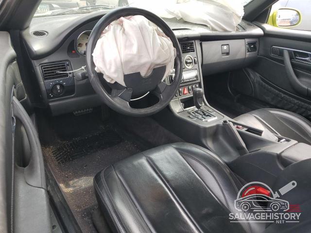 WDBKK47F3YF144654 2000 MERCEDES-BENZ SLK-CLASS photo no. 8