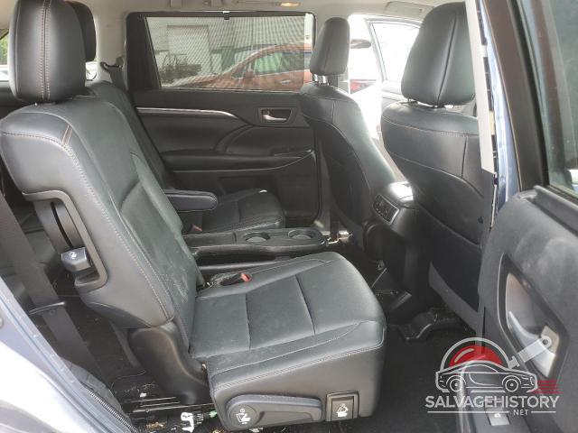 5TDDGRFH6HS030871 2017 TOYOTA HIGHLANDER photo no. 11