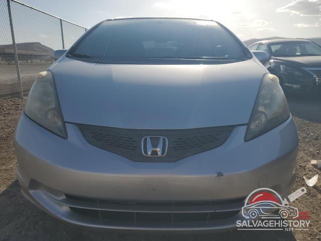 JHMGE8H39DC000515 2013 HONDA FIT photo no. 5