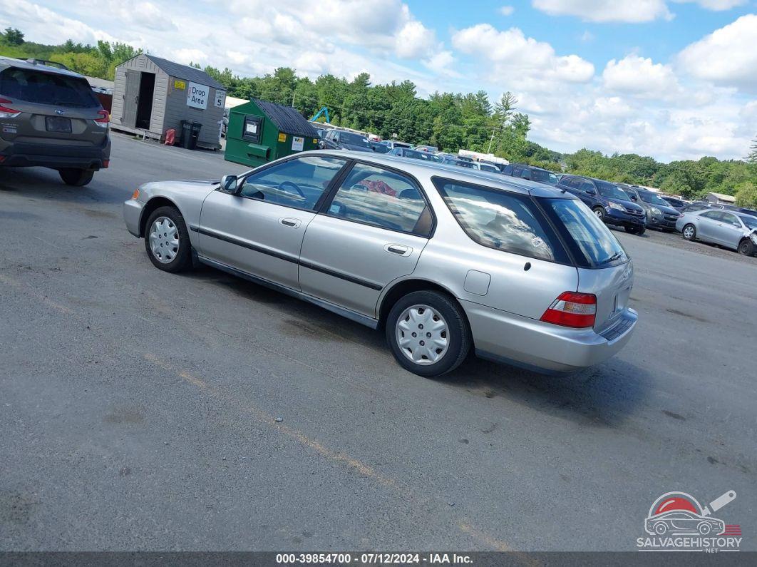 1HGCE1823VA002113 1997 HONDA ACCORD photo no. 3