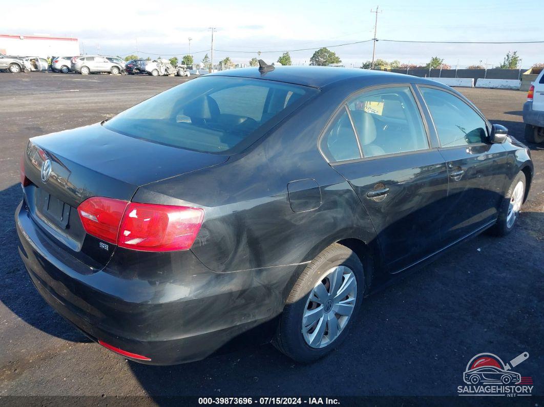 3VWD17AJ9EM392640 2014 VOLKSWAGEN JETTA photo no. 4