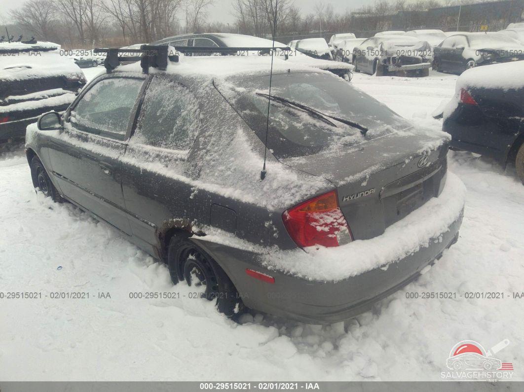KMHCG35C85U348928 2005 HYUNDAI ACCENT photo no. 3