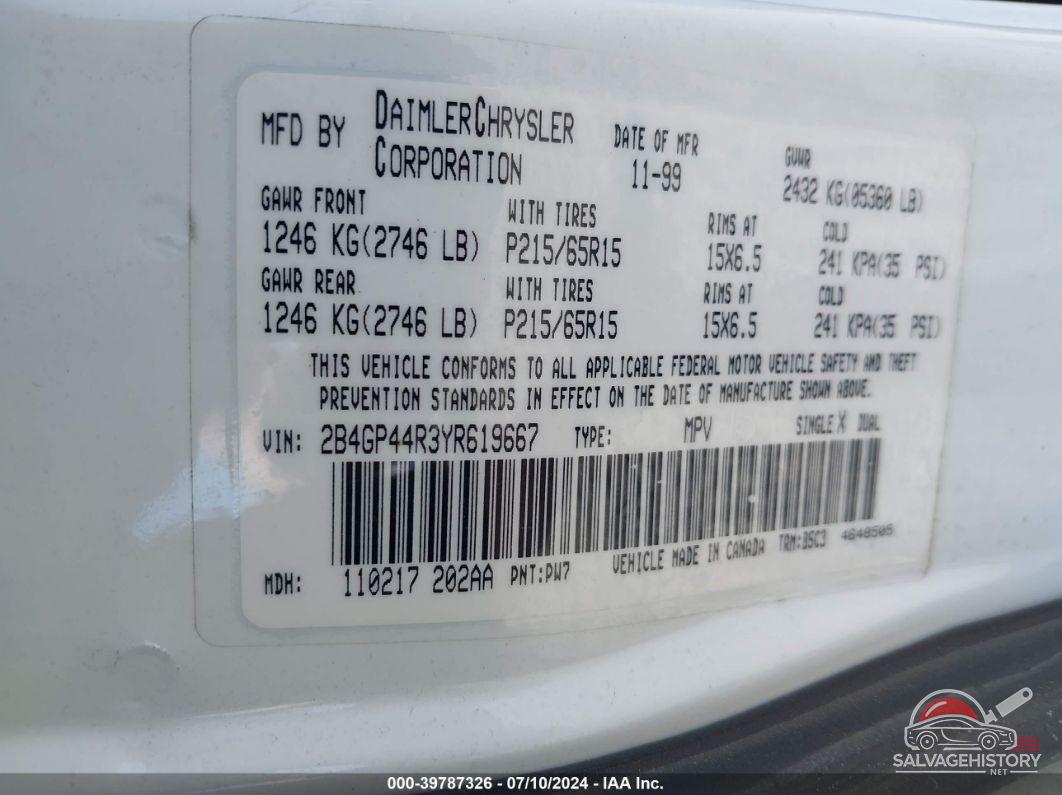 2B4GP44R3YR619667 2000 DODGE GRAND CARAVAN photo no. 9