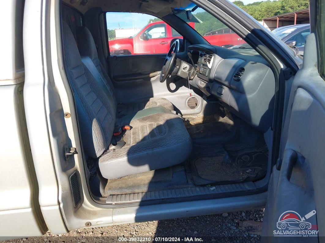 1B7FL26X5WS592882 1998 DODGE DAKOTA photo no. 5