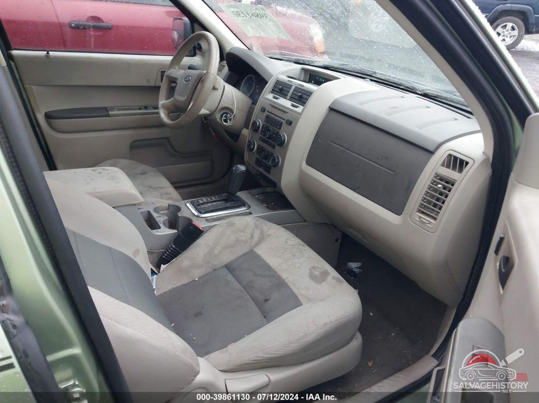 1FMCU031X8KC82746 2008 FORD ESCAPE photo no. 5