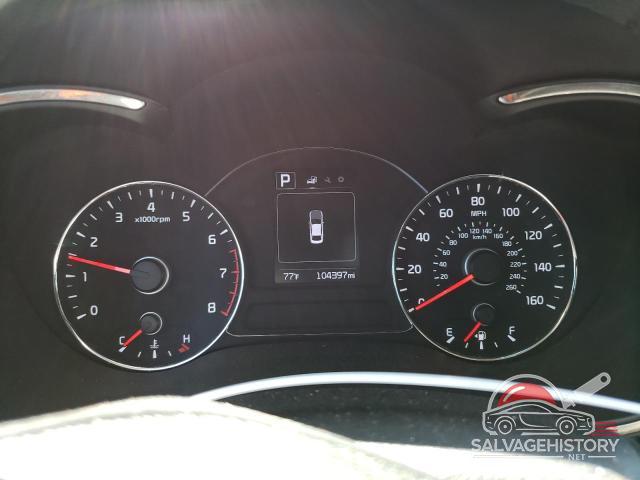 3KPFL4A70HE132456 2017 KIA FORTE photo no. 9