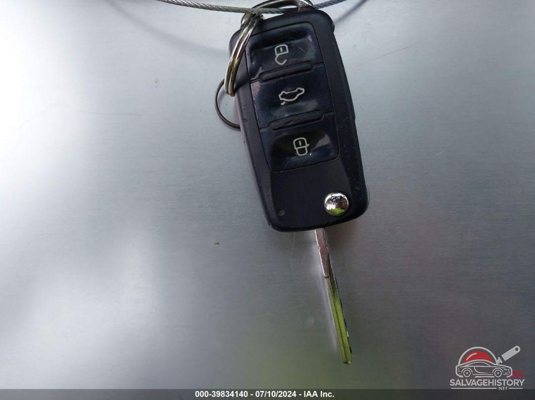 1VWBP7A30DC136894 2013 VOLKSWAGEN PASSAT photo no. 11