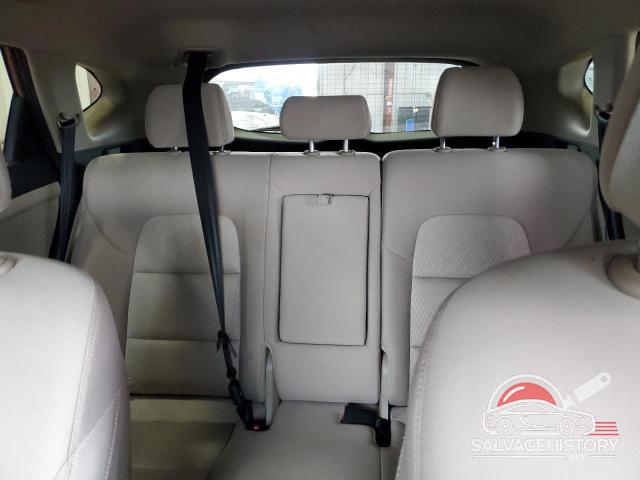 KM8J3CA27HU390754 2017 HYUNDAI TUCSON photo no. 10