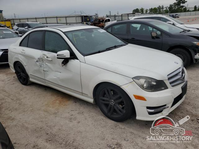 WDDGF8BB2CR202547 2012 MERCEDES-BENZ C-CLASS photo no. 4