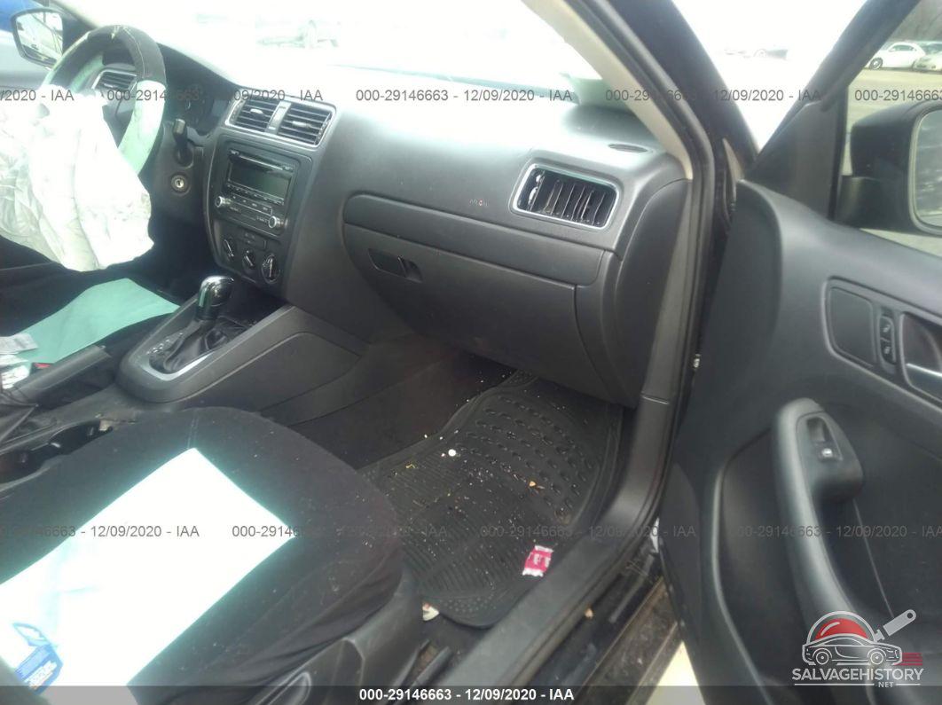 3VW2K7AJ3DM241067 2013 VOLKSWAGEN JETTA SEDAN photo no. 5