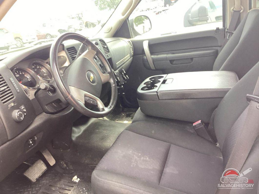1GCPKSE76CF160914 2012 CHEVROLET SILVERADO 1500 photo no. 2