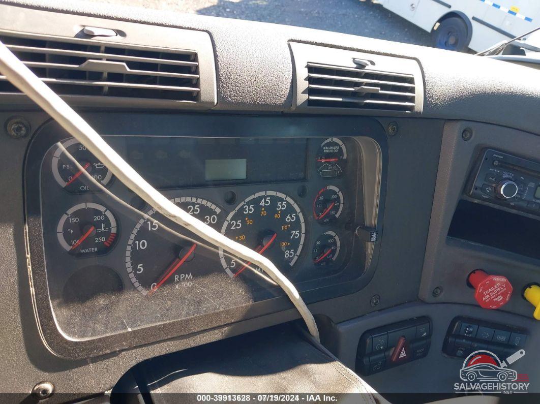 1FUJGBDV1GLHE7849 2016 FREIGHTLINER CASCADIA 113 photo no. 6