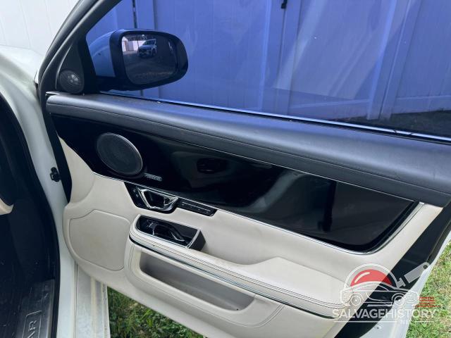 SAJWA1CZ0F8V90347 2015 JAGUAR XJ photo no. 5