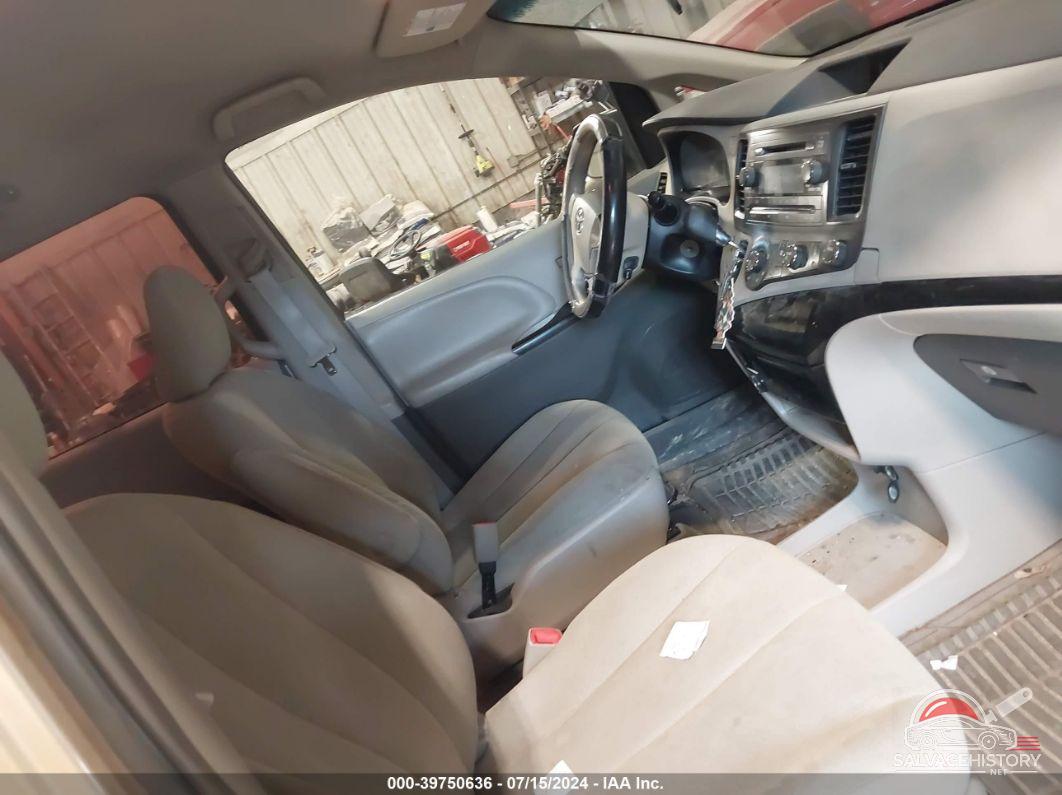 5TDZK3DC0ES514233 2014 TOYOTA SIENNA photo no. 5