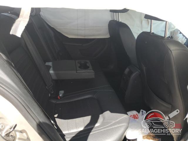 3VWL17AJ5EM260549 2014 VOLKSWAGEN JETTA photo no. 10