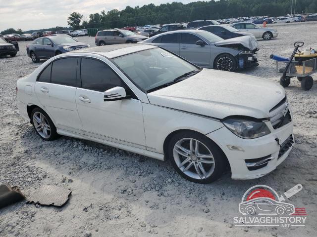 WDDGF8BB6CR194825 2012 MERCEDES-BENZ C-CLASS photo no. 4
