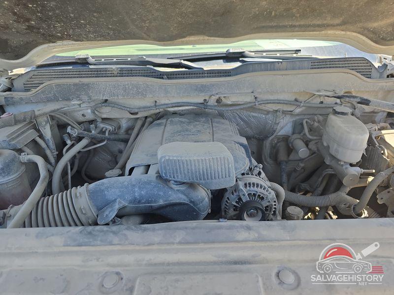 1GC2KUEG3JZ283104 2018 CHEVROLET SILVERADO 2500HD photo no. 5