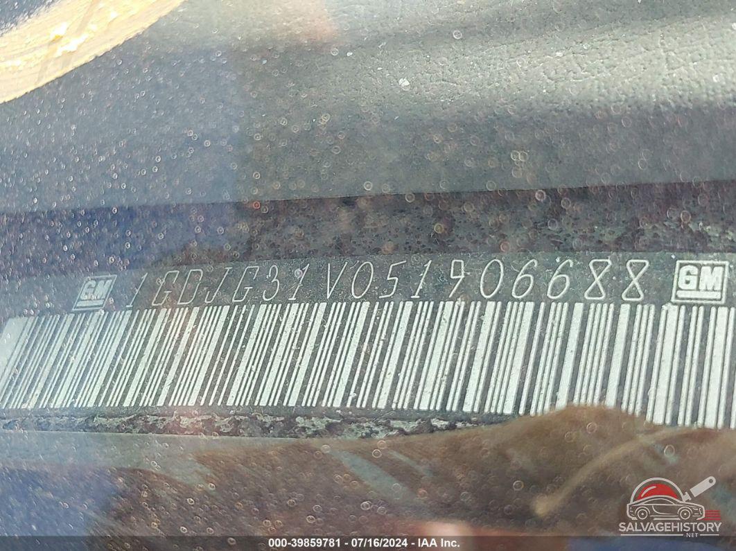 1GDJG31V051906688 2005 GMC SAVANA photo no. 8