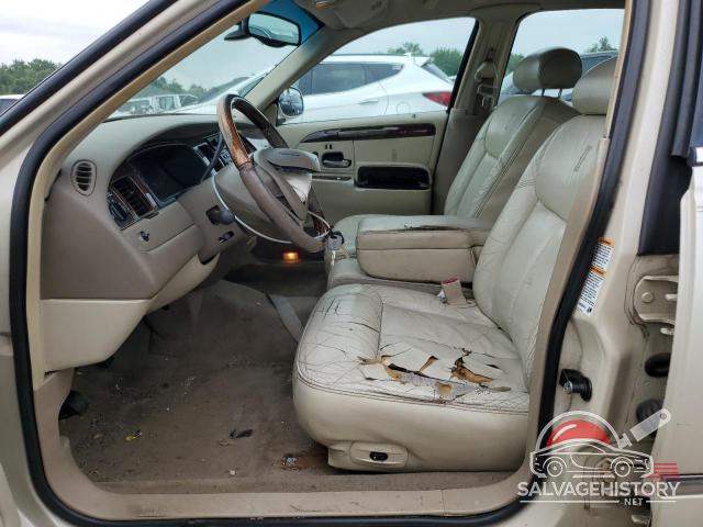 1LNHM83W8YY800964 2000 LINCOLN TOWNCAR photo no. 7