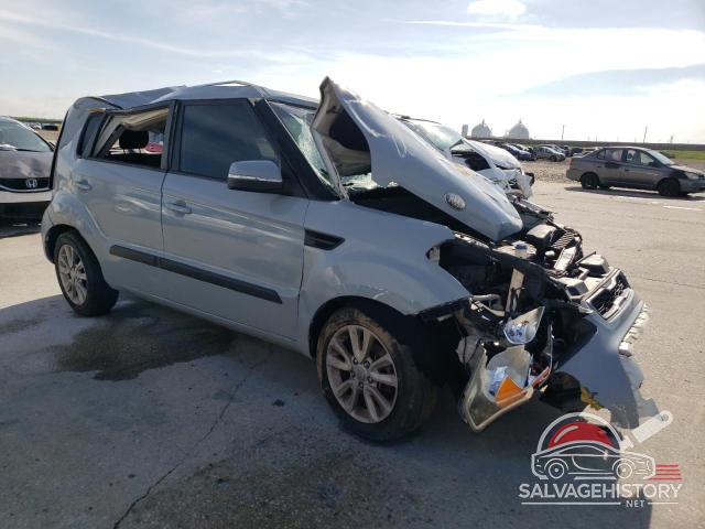 KNDJT2A63D7515355 2013 KIA SOUL photo no. 4