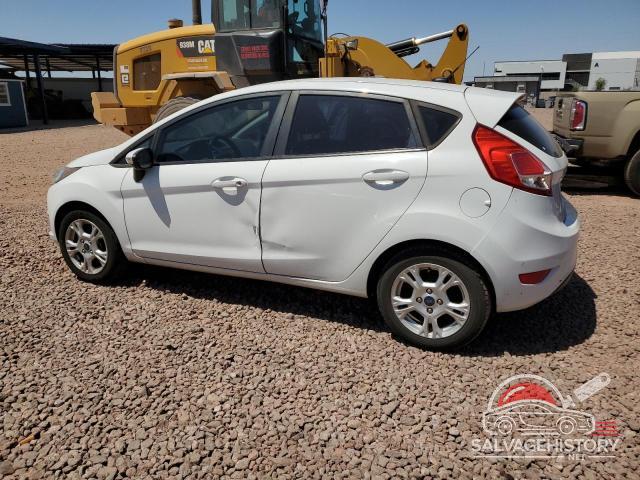 3FADP4EJ8FM211657 2015 FORD FIESTA photo no. 2
