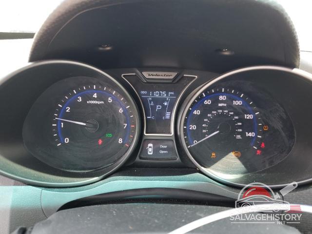 KMHTC6AE6FU233072 2015 HYUNDAI VELOSTER photo no. 9