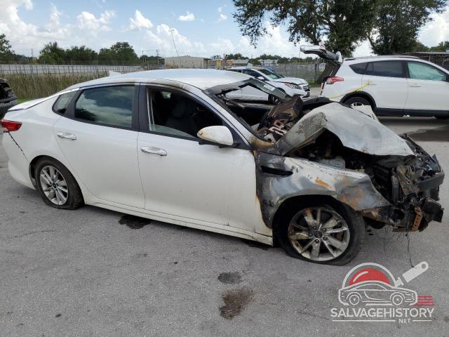 KNAGT4L36J5216374 2018 KIA OPTIMA photo no. 4