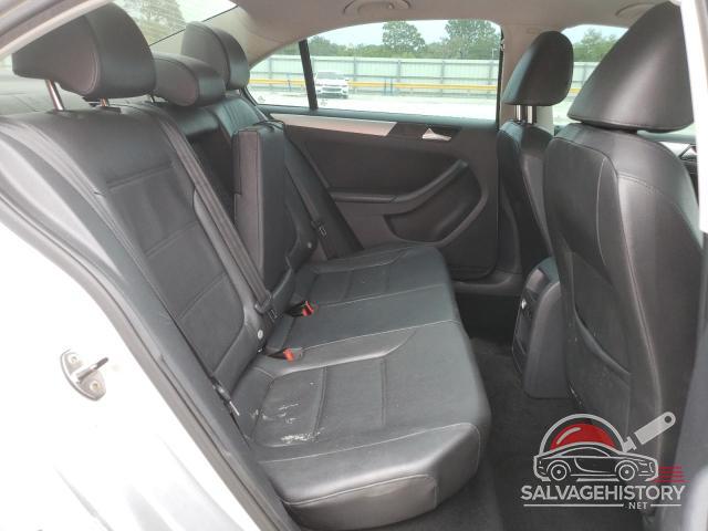 3VWD07AJ6EM378617 2014 VOLKSWAGEN JETTA photo no. 10