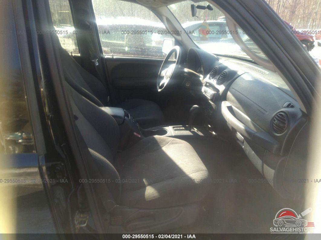 1J4GK48K04W107536 2004 JEEP LIBERTY photo no. 5