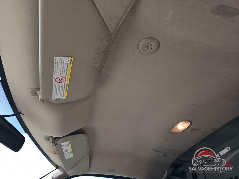 1GCWGAFF7H1338993 2017 CHEVROLET EXPRESS 2500 photo no. 4