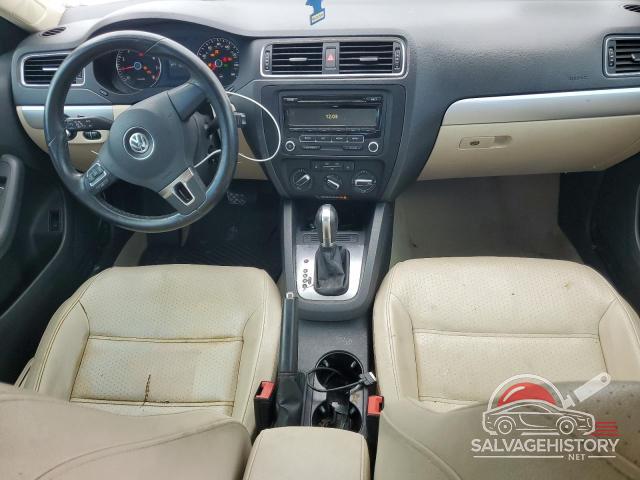 3VWD17AJ3EM407780 2014 VOLKSWAGEN JETTA photo no. 8